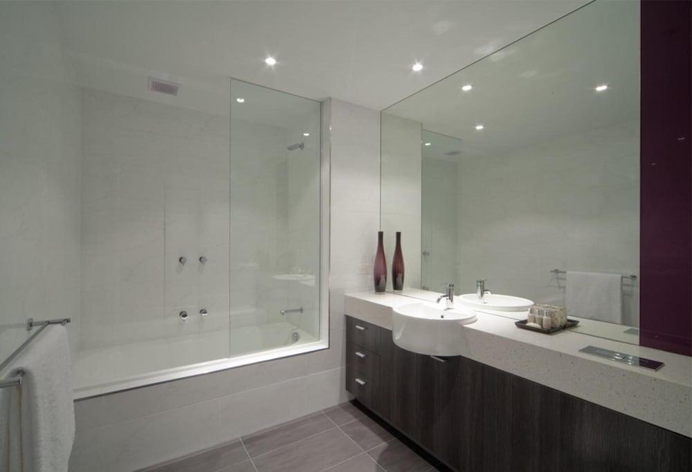 Tyrian Serviced Apartments Fitzroy Melbourne Esterno foto